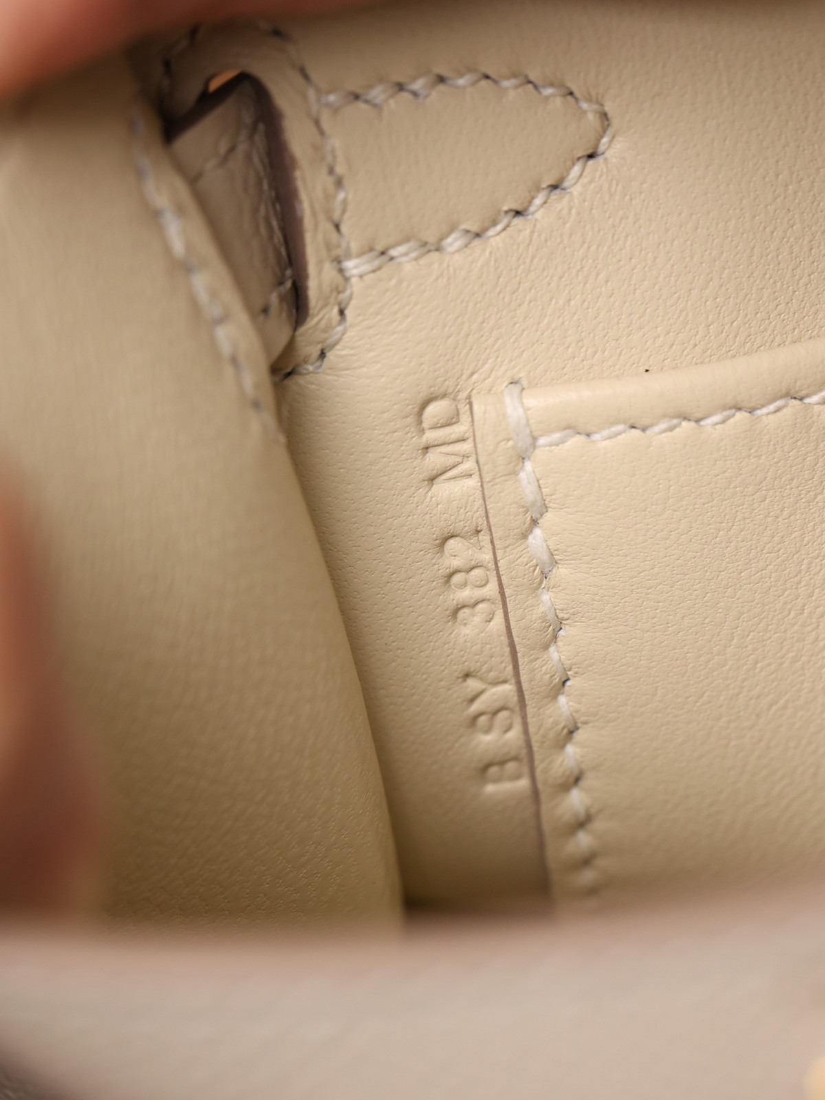 How great quality of Shebag Handmade White Mini Kelly 2 in Epsom leather? (2024 Week 5 White)-Duka la Mtandaoni la Begi Bandia ya Louis Vuitton ya Ubora, Begi la wabuni wa Replica ru