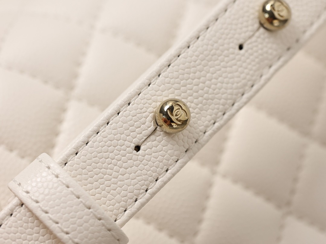 How great quality is a Shebag Chanel Le Boy bag of Caviar leather （2024 Week 6）-Pangalusna kualitas palsu Louis Vuitton Kantong Toko Online, Replica desainer kantong ru