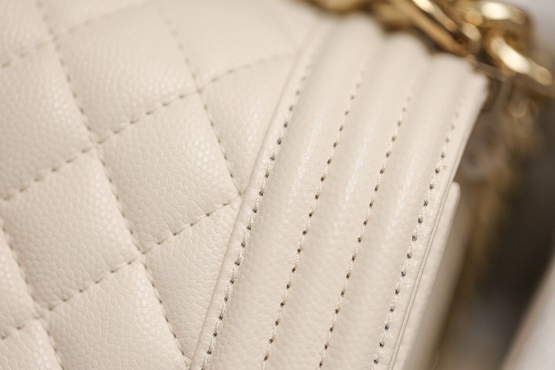 How great quality is a Shebag Chanel Le Boy bag of Caviar leather （2024 Week 6）-ຄຸນະພາບທີ່ດີທີ່ສຸດ Fake Louis Vuitton Bag Online Store, Replica designer bag ru