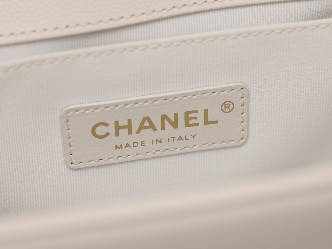 How great quality is a Shebag Chanel Le Boy bag of Caviar leather （2024 Week 6）-Ti o dara ju Didara iro Louis Vuitton apo Online itaja, Ajọra onise apo ru
