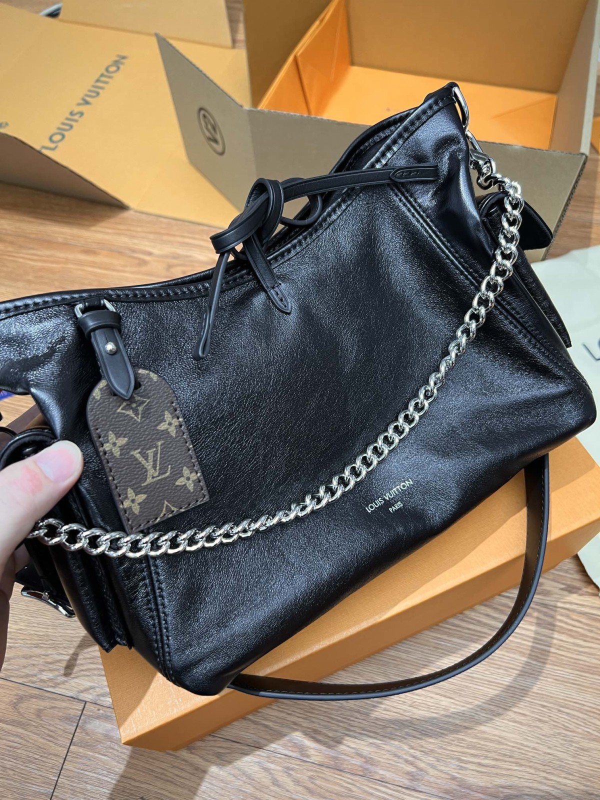 How good quality is a Shebag LV Carryall Cargo Dark with Lambskin？（2024 May Updated）-Best Quality Fake Louis Vuitton сумка онлайн дүкөнү, Replica дизайнер сумка ru