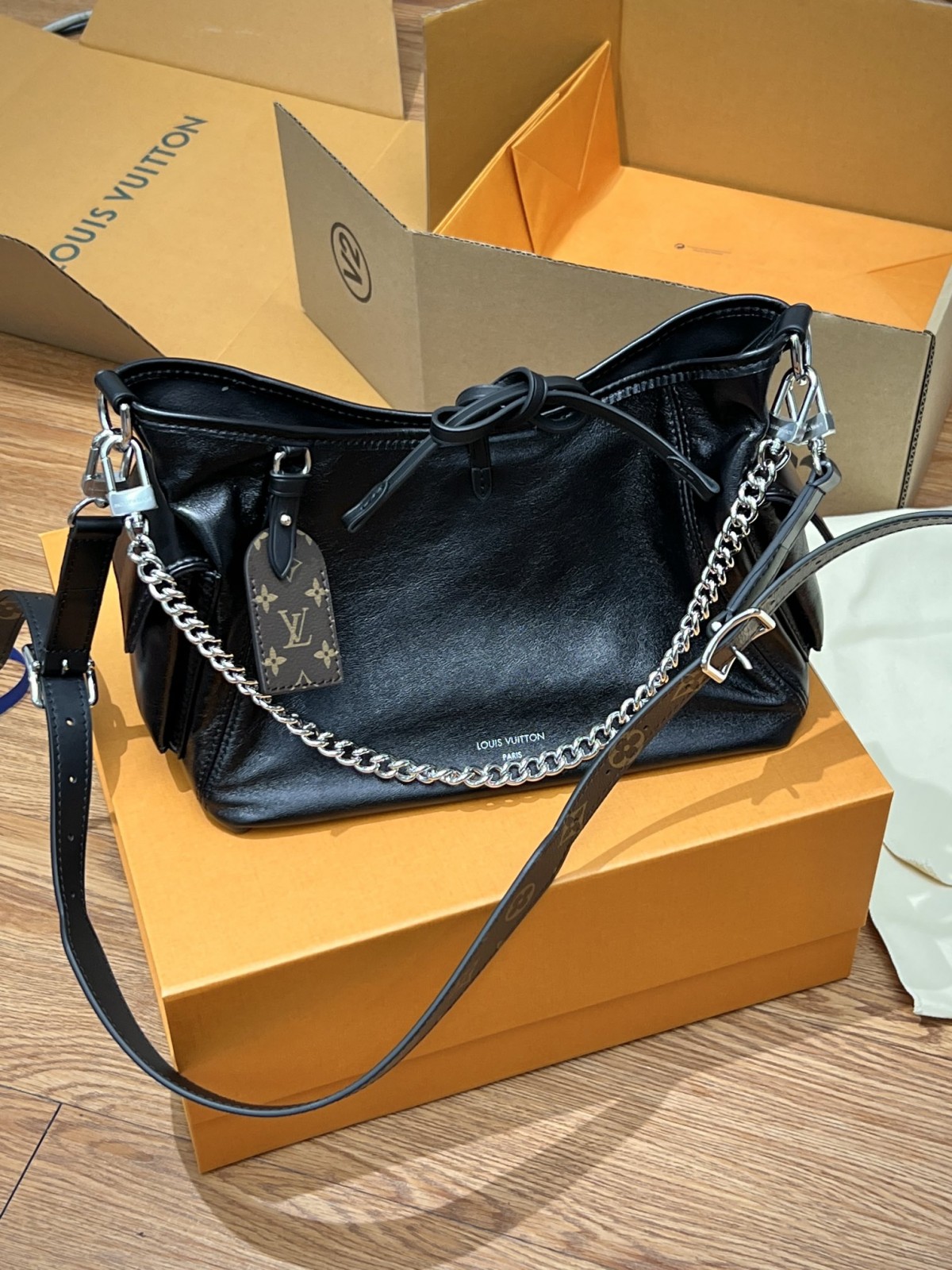 How good quality is a Shebag LV Carryall Cargo Dark with Lambskin？（2024 May Updated）-ຄຸນະພາບທີ່ດີທີ່ສຸດ Fake Louis Vuitton Bag Online Store, Replica designer bag ru