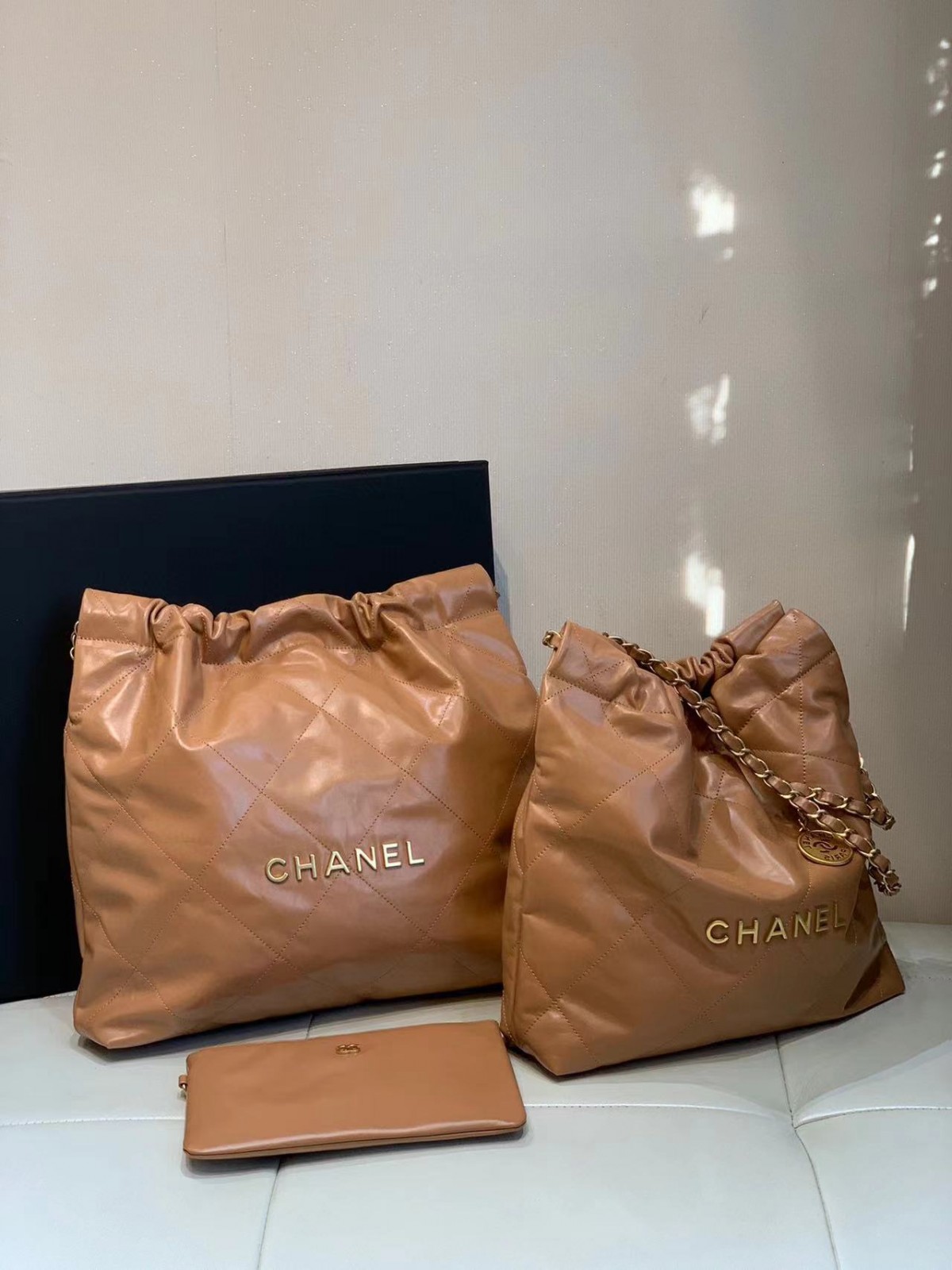 Shebag Chanel 22 bag new colors in stock (2024 May Updated)-Legjobb minőségű hamis Louis Vuitton táska online áruház, replika designer táska ru
