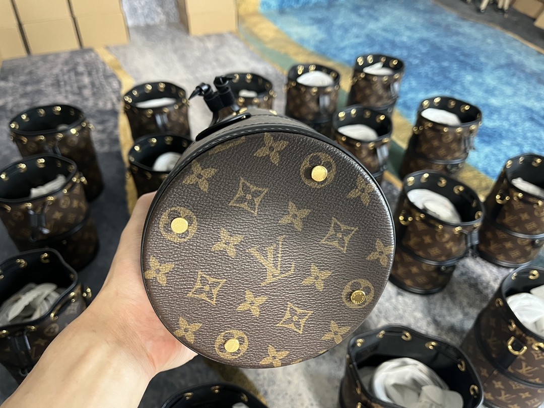 New findings！We goes to Louis Vuitton boutique（2024 June updated）-Tulaga sili ona lelei Fake Louis Vuitton Bag Faleoloa i luga ole laiga, Replica designer bag ru