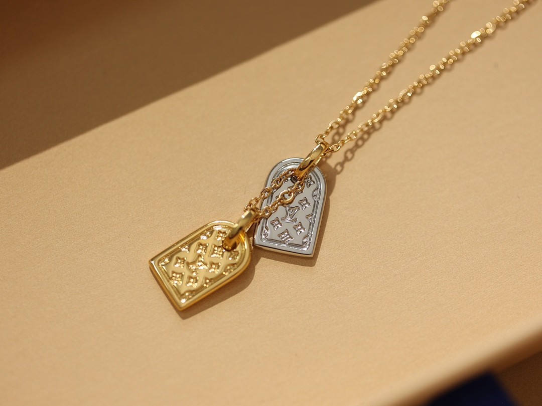 2024 Summer: Shebag M00599 LV PRECIOUS NANOGRAM necklace（2024 July updated）-Online obchod s falošnou taškou Louis Vuitton najvyššej kvality, replika značkovej tašky ru