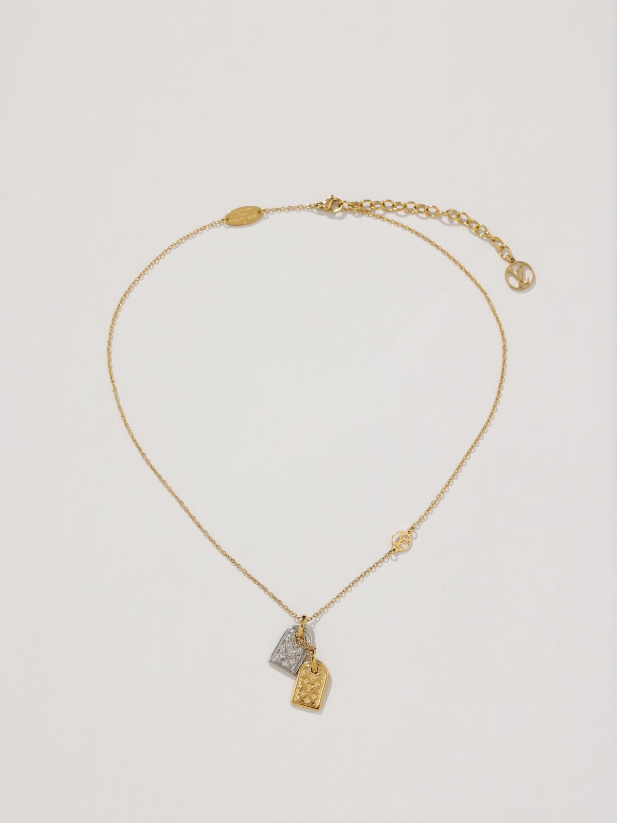 2024 Summer: Shebag M00599 LV PRECIOUS NANOGRAM necklace（2024 July updated）-Toko Online Tas Louis Vuitton Palsu Kualitas Terbaik, Tas desainer replika ru