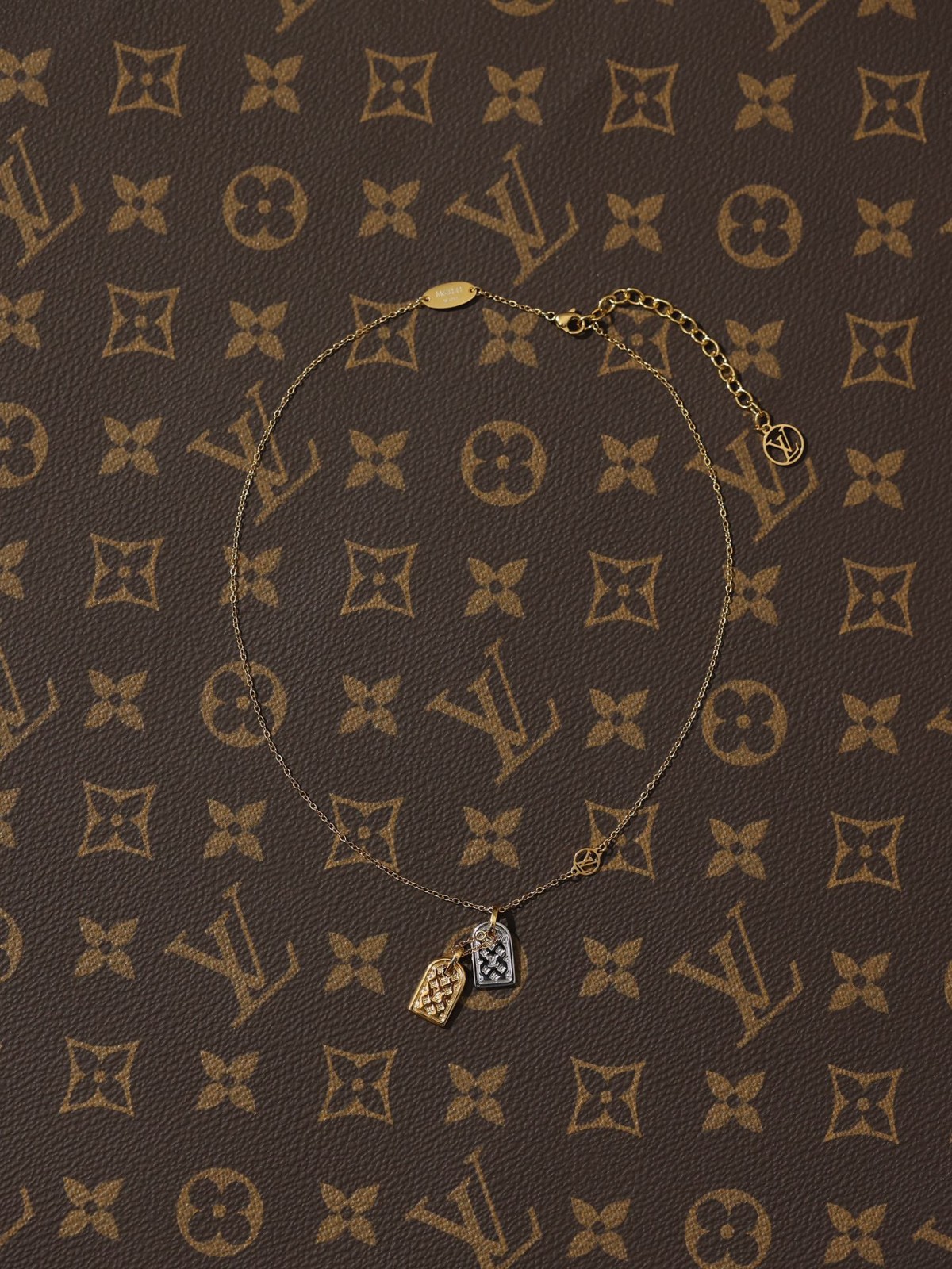 2024 Summer: Shebag M00599 LV PRECIOUS NANOGRAM necklace（2024 July updated）-Toko Online Tas Louis Vuitton Palsu Kualitas Terbaik, Tas desainer replika ru