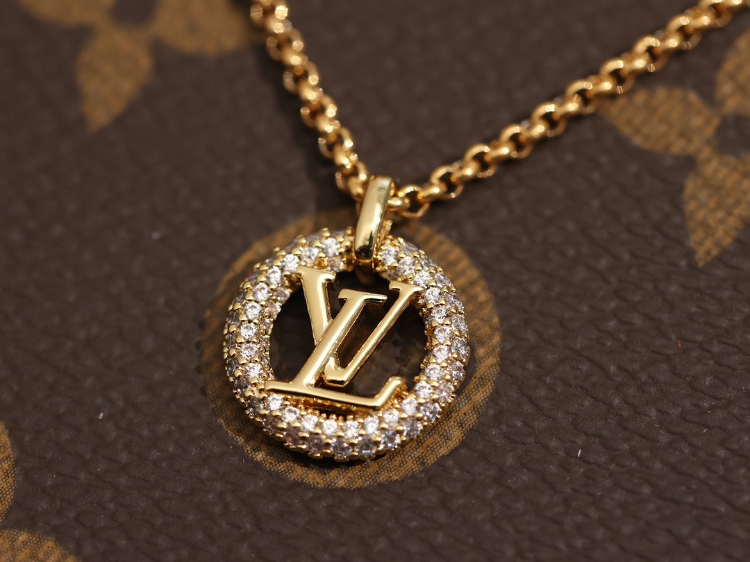 2024 Summer：Shebag M00759 LV LOUISE BY NIGHT necklace （2024 July updated）-Duka la Mtandaoni la Begi Bandia ya Louis Vuitton ya Ubora, Begi la wabuni wa Replica ru