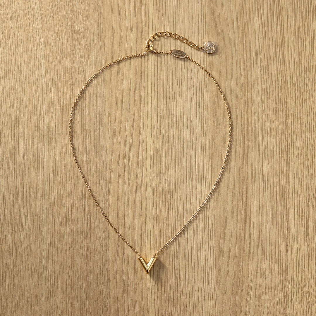 2024 Summer：Shebag Louis Vuitton M61083 ESSENTIAL V necklace gold （2024 July updated）-Bescht Qualitéit Fake Louis Vuitton Bag Online Store, Replica Designer Bag ru