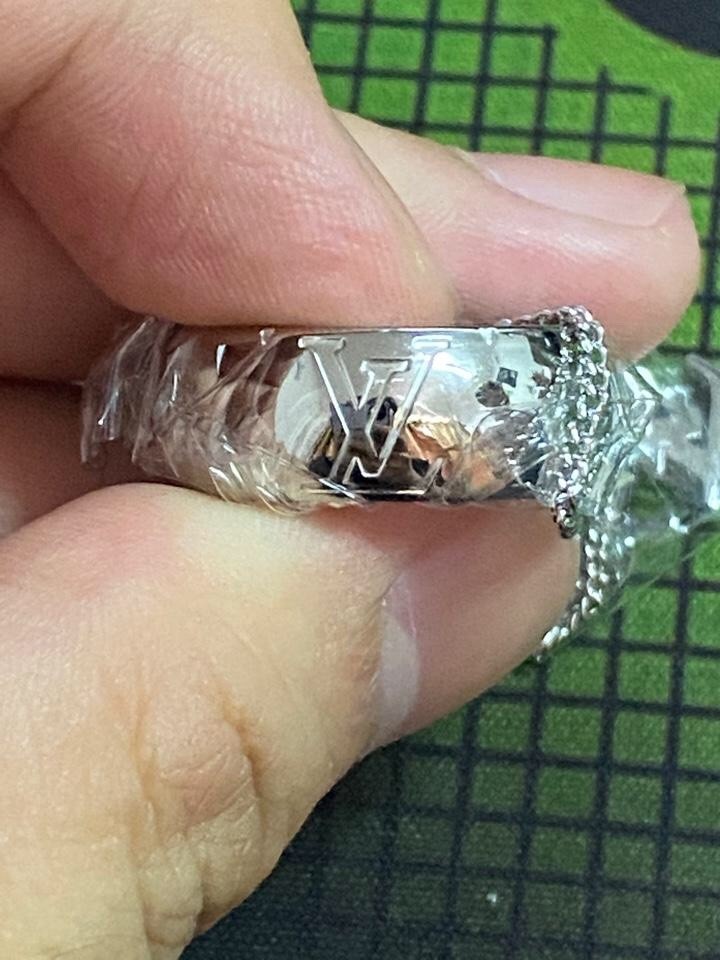 2024 Summer：Shebag Louis Vuitton M62485 MONOGRAM necklace silver（2024 July Updated）-Najlepsza jakość fałszywych torebek Louis Vuitton Sklep internetowy, projektant repliki torebki ru