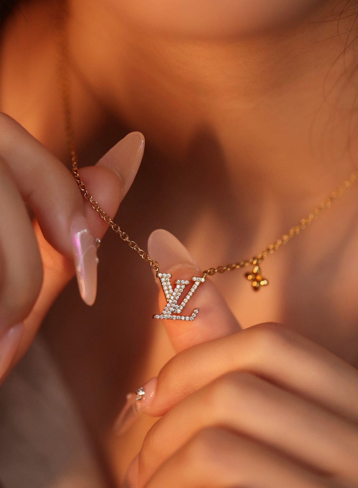 2024 Summer：Shebag M00596 LV Iconic necklace （2024 July updated）-Labākās kvalitātes viltotās Louis Vuitton somas tiešsaistes veikals, dizaineru somas kopija ru