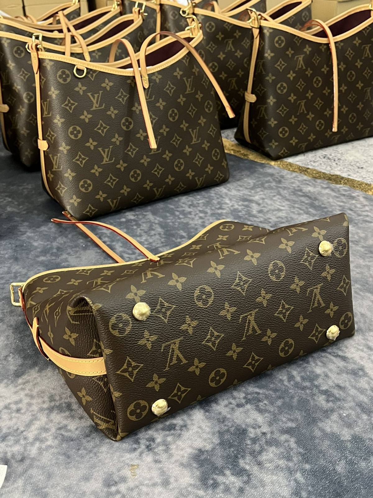 Shebag Louis Vuitton Carry all small M46203 collection（2024 Aug updated）-Best Quality Fake Louis Vuitton Bag Online Store, Replica designer bag ru