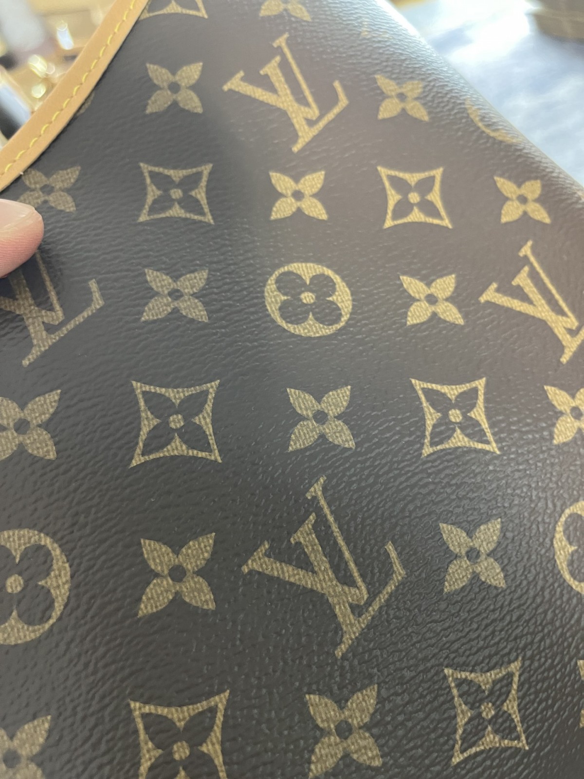 Shebag Louis Vuitton Carry all small M46203 collection（2024 Aug updated）-Best Quality Fake Louis Vuitton Bag Online Store, Replica designer bag ru