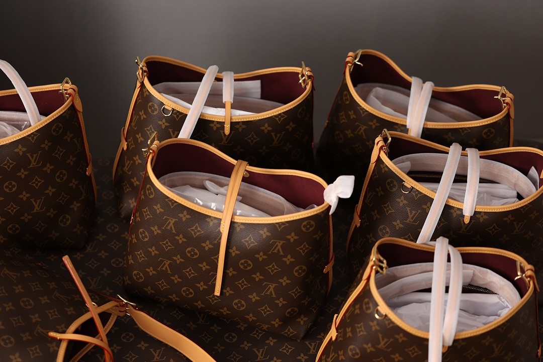 Shebag Louis Vuitton Carry all small M46203 collection（2024 Aug updated）-Online obchod s falošnou taškou Louis Vuitton najvyššej kvality, replika značkovej tašky ru