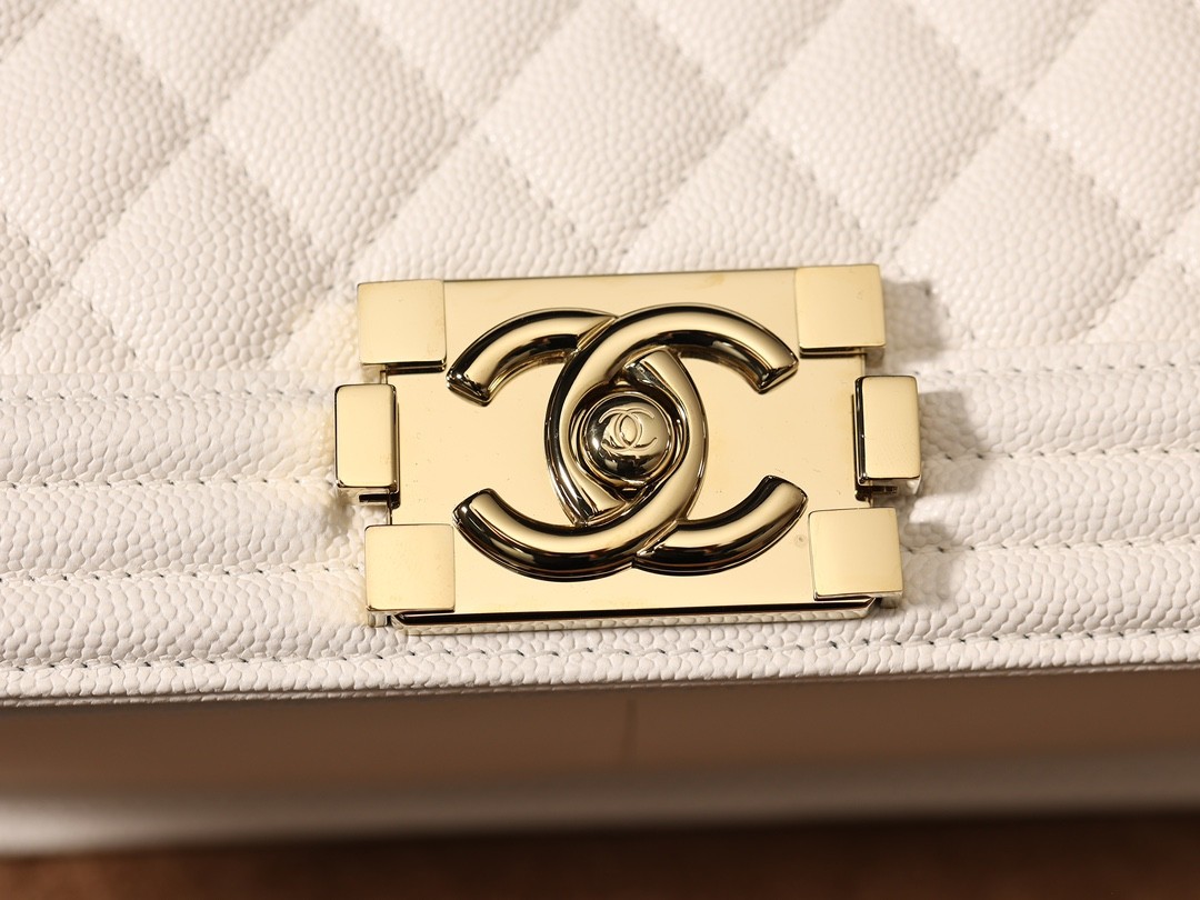 Chanel Leboy small white gold bag full review（2024 Aug updated）-Шилдэг чанарын хуурамч Louis Vuitton цүнх онлайн дэлгүүр, Replica дизайнер цүнх ru