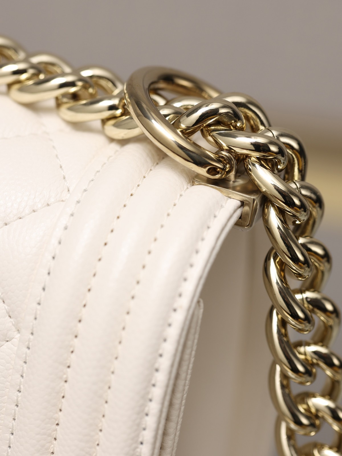 Chanel Leboy small white gold bag full review（2024 Aug updated）-Լավագույն որակի կեղծ Louis Vuitton պայուսակների առցանց խանութ, Replica դիզայներական պայուսակ ru