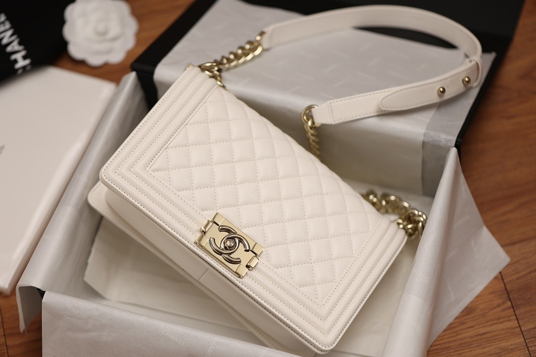 Chanel Leboy small white gold bag full review（2024 Aug updated）-Pangalusna kualitas palsu Louis Vuitton Kantong Toko Online, Replica desainer kantong ru