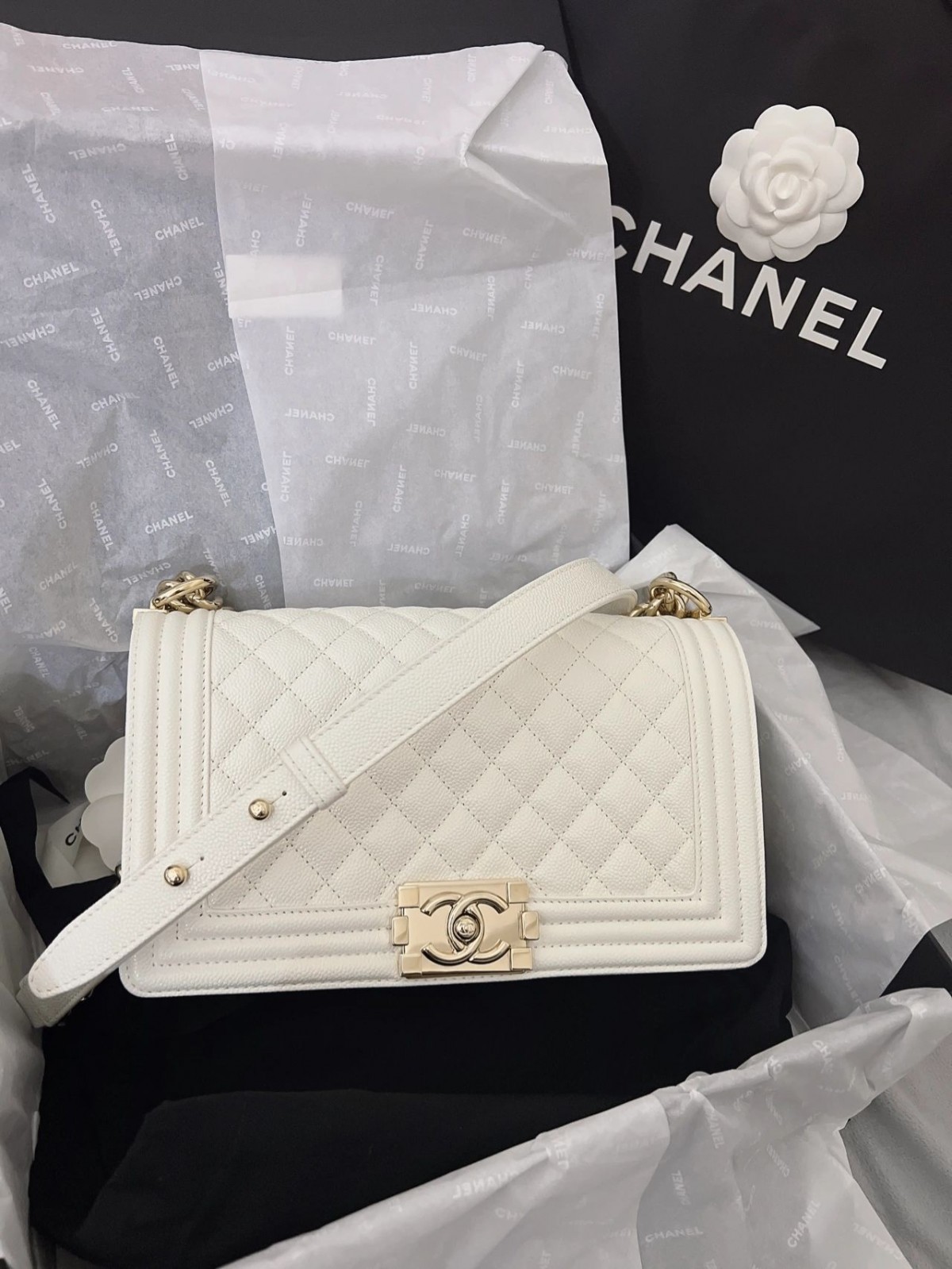 Chanel Leboy small white gold bag full review（2024 Aug updated）-Best Quality Fake Louis Vuitton Bag Online Store, Replica designer bag ru