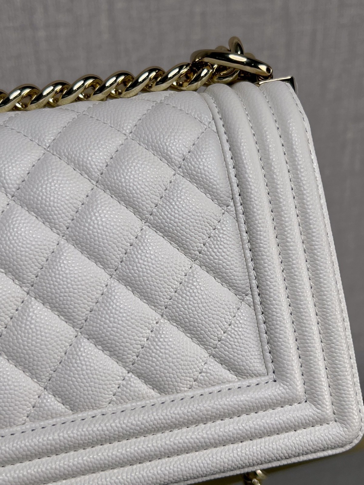 Chanel Leboy small white gold bag full review（2024 Aug updated）-Шилдэг чанарын хуурамч Louis Vuitton цүнх онлайн дэлгүүр, Replica дизайнер цүнх ru