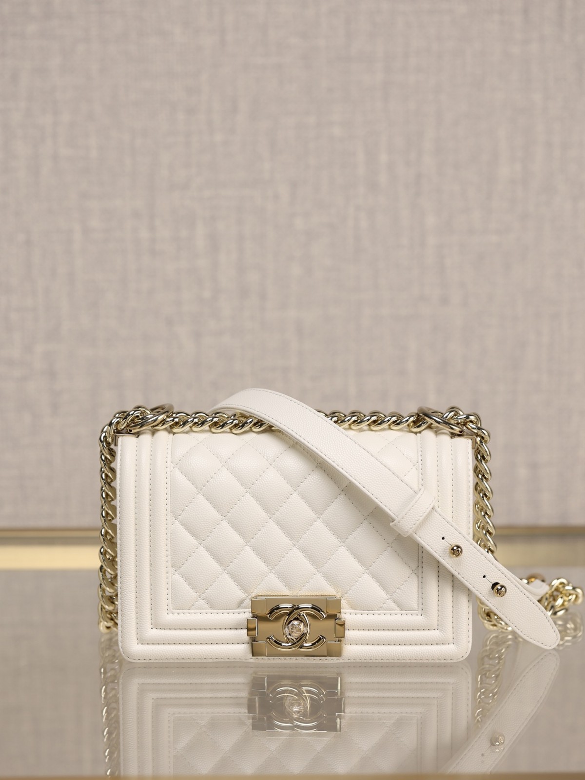 Chanel Leboy small white gold bag full review（2024 Aug updated）-En İyi Kalite Sahte Louis Vuitton Çanta Online Mağazası, Çoğaltma tasarımcı çanta ru