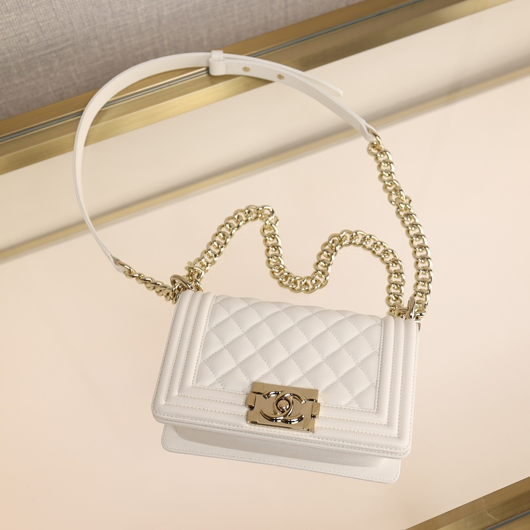 Chanel Leboy small white gold bag full review（2024 Aug updated）-Kedai Dalam Talian Beg Louis Vuitton Palsu Kualiti Terbaik, Beg reka bentuk replika ru