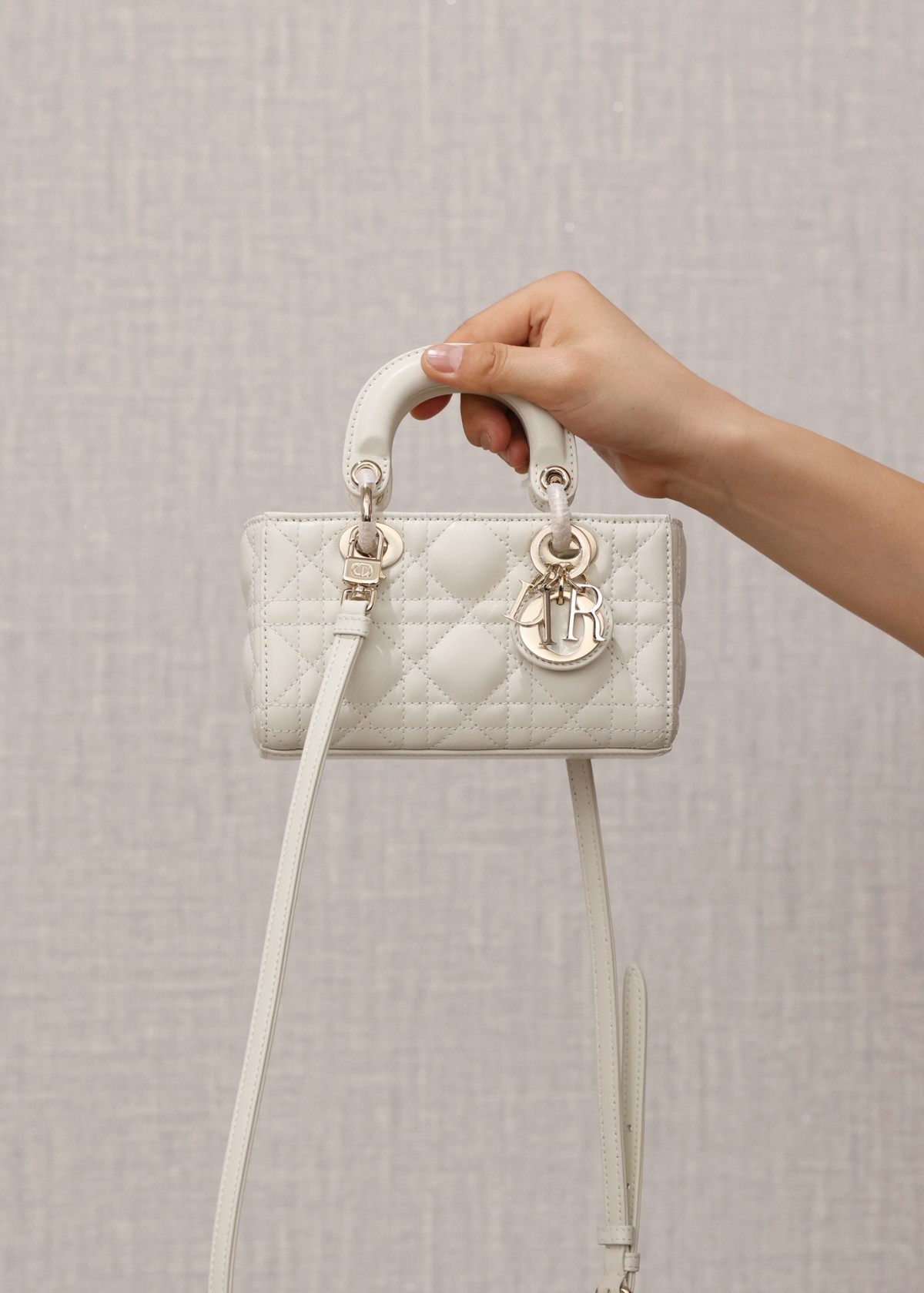 Shebag Lady Dior D joy bag full review（2024 Aug updated）-Loja online de bolsa Louis Vuitton falsa de melhor qualidade, bolsa de designer de réplica ru