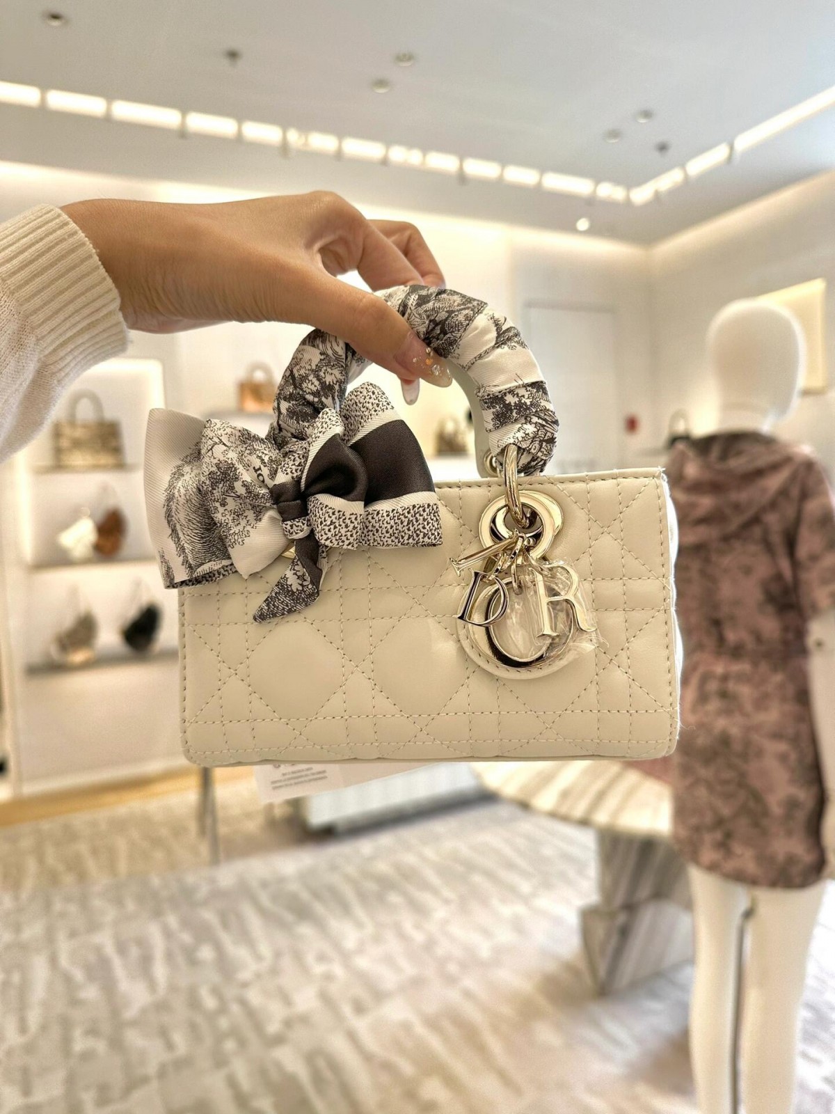 Shebag Lady Dior D joy bag full review（2024 Aug updated）-Best Quality Fake Louis Vuitton Bag Online Store ، حقيبة مصمم طبق الأصل ru