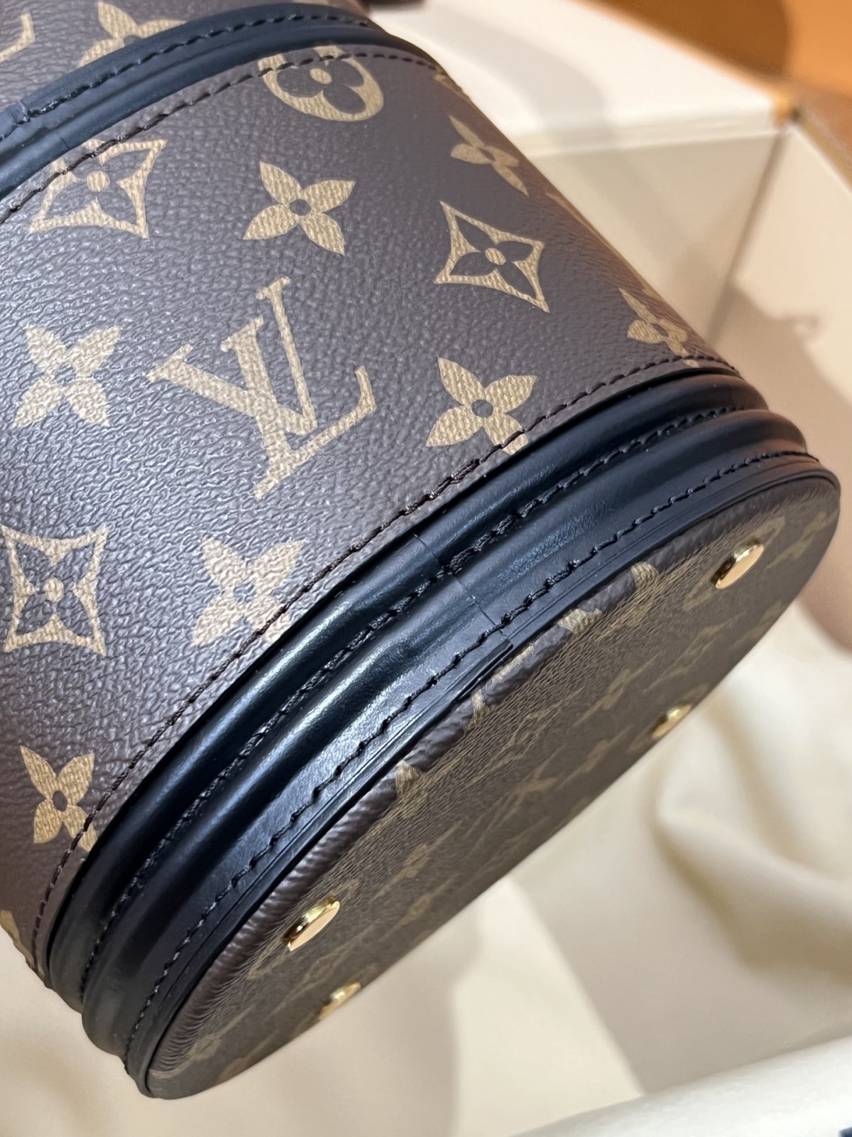 Shebag Louis Vuitton Canoe bag full review (2024 Aug updated)-Интернет-магазин поддельной сумки Louis Vuitton лучшего качества, копия дизайнерской сумки ru