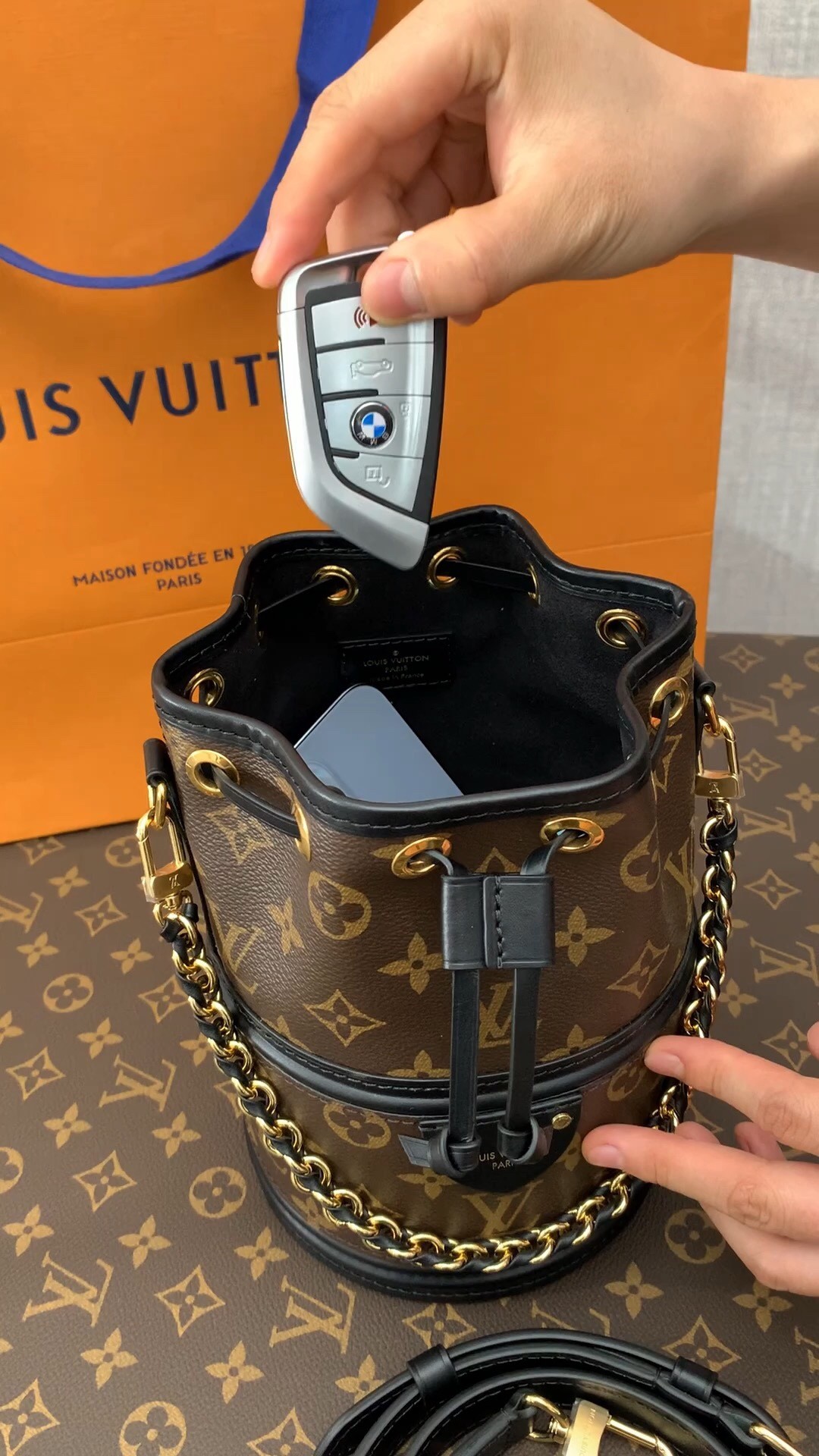 Shebag Louis Vuitton Canoe bag full review (2024 Aug updated)-بہترین معیار کا جعلی لوئس ووٹن بیگ آن لائن اسٹور، ریپلیکا ڈیزائنر بیگ آر یو