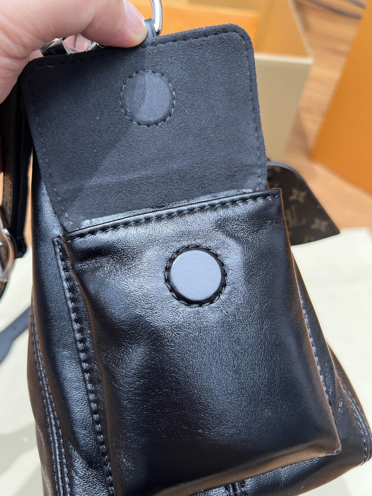 Shebag Louis Vuitton M24861 CARRYALL CARGO Bag full review（2024 Aug updated）-Bescht Qualitéit Fake Louis Vuitton Bag Online Store, Replica Designer Bag ru