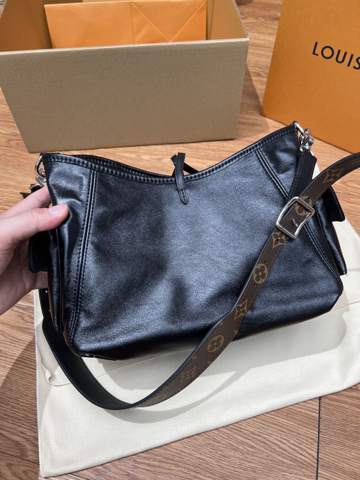 Shebag Louis Vuitton M24861 CARRYALL CARGO Bag full review（2024 Aug updated）-Best Quality Fake Louis Vuitton сумка онлайн дүкөнү, Replica дизайнер сумка ru