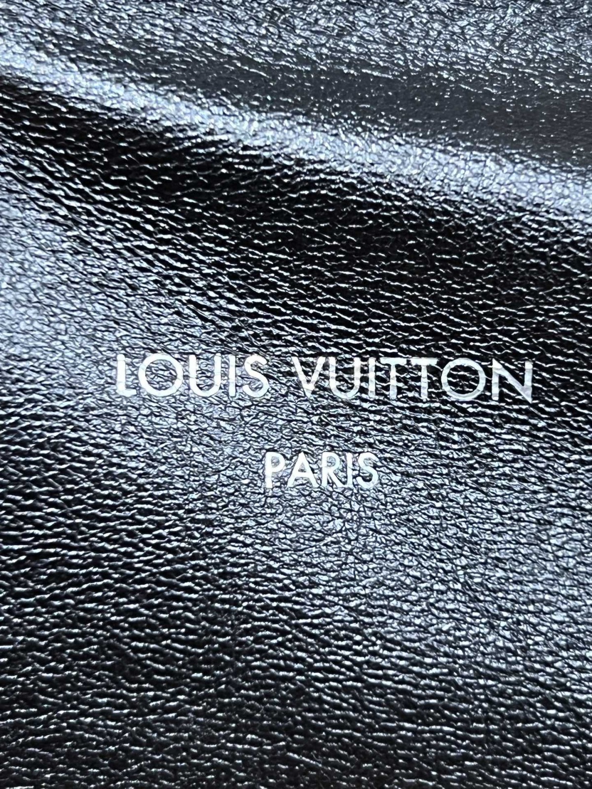 Shebag Louis Vuitton M24861 CARRYALL CARGO Bag full review（2024 Aug updated）-最好的質量假路易威登包網上商店，複製設計師包 ru