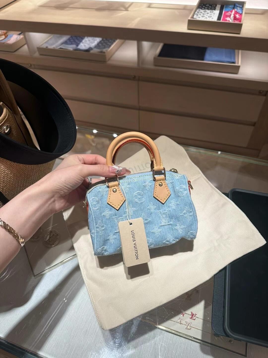 What is new on Shebag?(2024 Aug updated)-Beste Qualität gefälschte Louis Vuitton-Taschen Online-Shop, Replik-Designer-Tasche ru