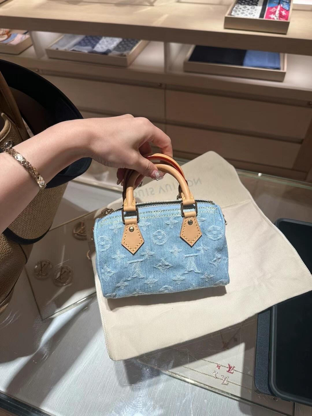 What is new on Shebag?(2024 Aug updated)-ʻOi aku ka maikaʻi o ka ʻeke Louis Vuitton ʻeke hoʻopunipuni ma ka hale kūʻai pūnaewele, ʻeke hoʻolālā kope ru