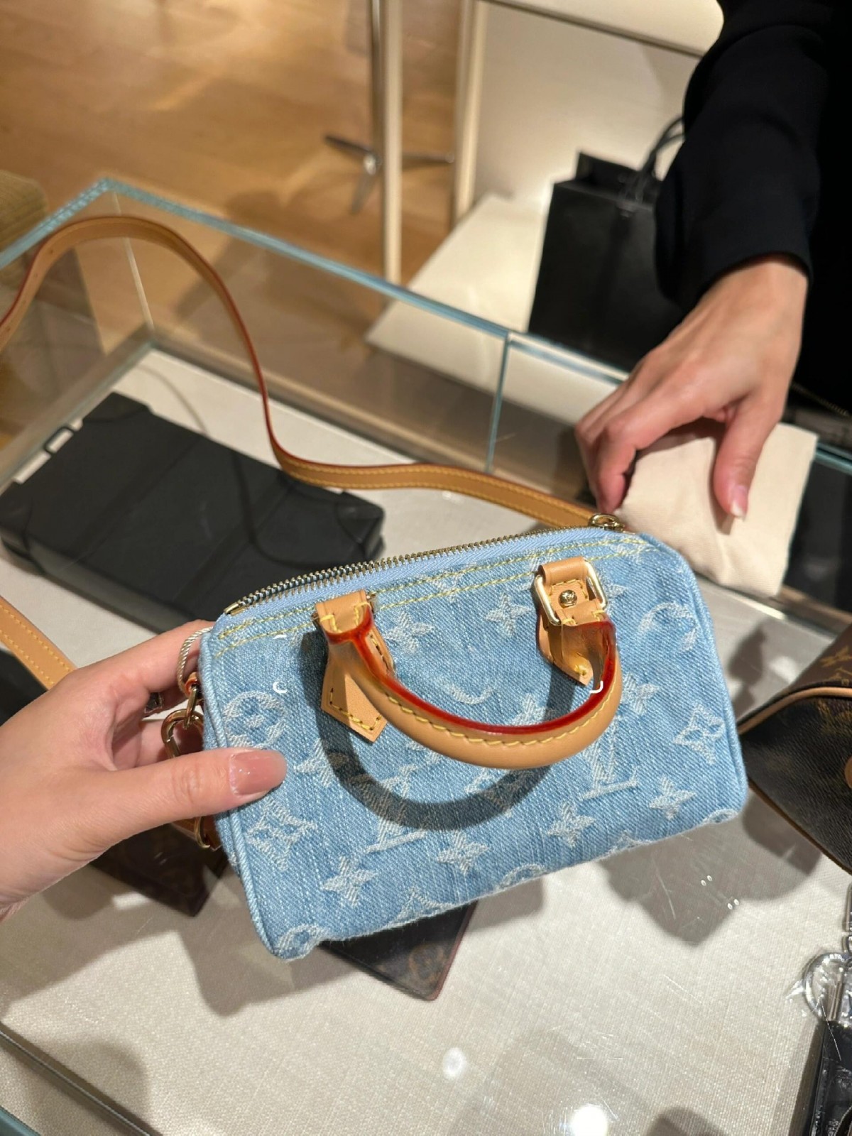 What is new on Shebag?(2024 Aug updated)-Beste Qualität gefälschte Louis Vuitton-Taschen Online-Shop, Replik-Designer-Tasche ru