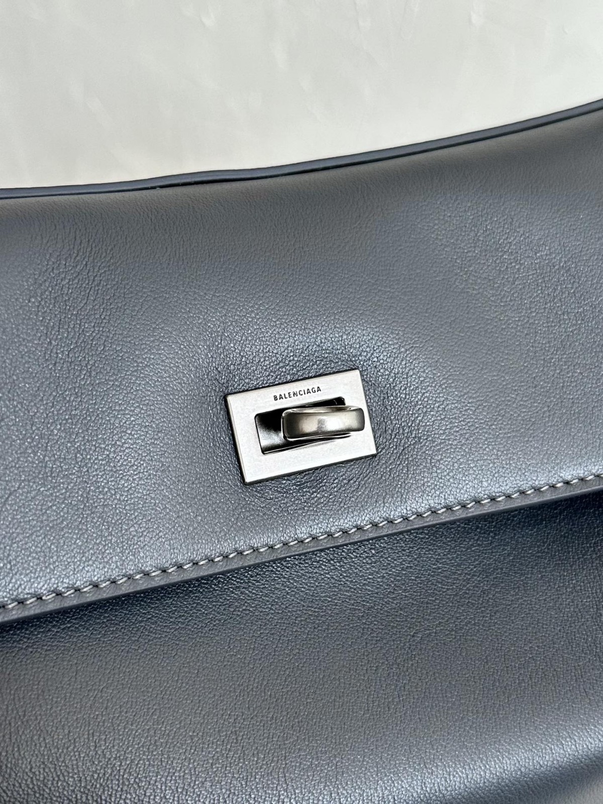 Shebag Balenciaga Rodeo Bag Replica Review（2024 Sep updated）-Labākās kvalitātes viltotās Louis Vuitton somas tiešsaistes veikals, dizaineru somas kopija ru