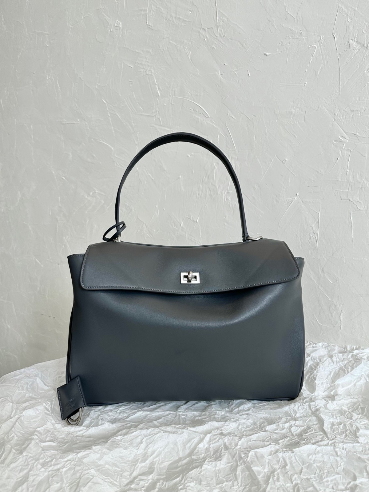 Shebag Balenciaga Rodeo Bag Replica Review（2024 Sep updated）-Magazin online de geanți Louis Vuitton fals de cea mai bună calitate, geantă de designer replica ru