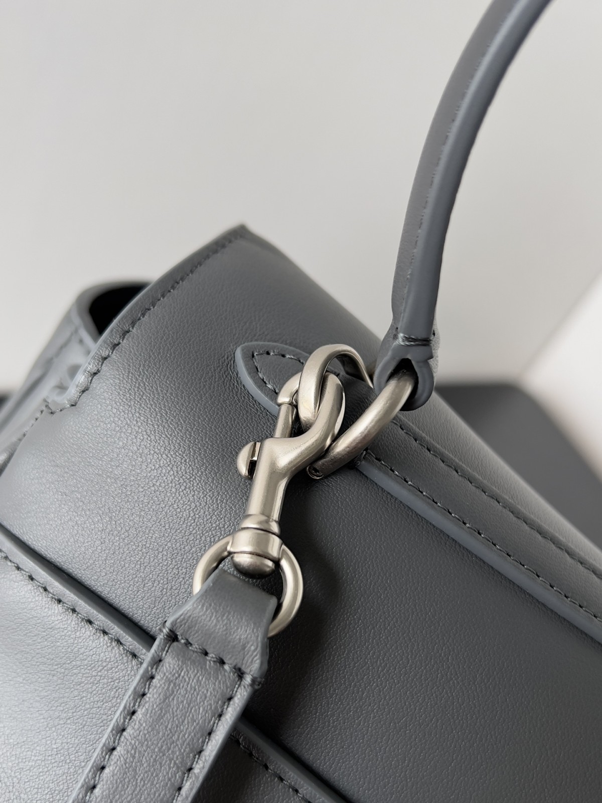 Shebag Balenciaga Rodeo Bag Replica Review（2024 Sep updated）-Negoziu in linea di borse Louis Vuitton falsi di migliore qualità, borsa di design di replica ru