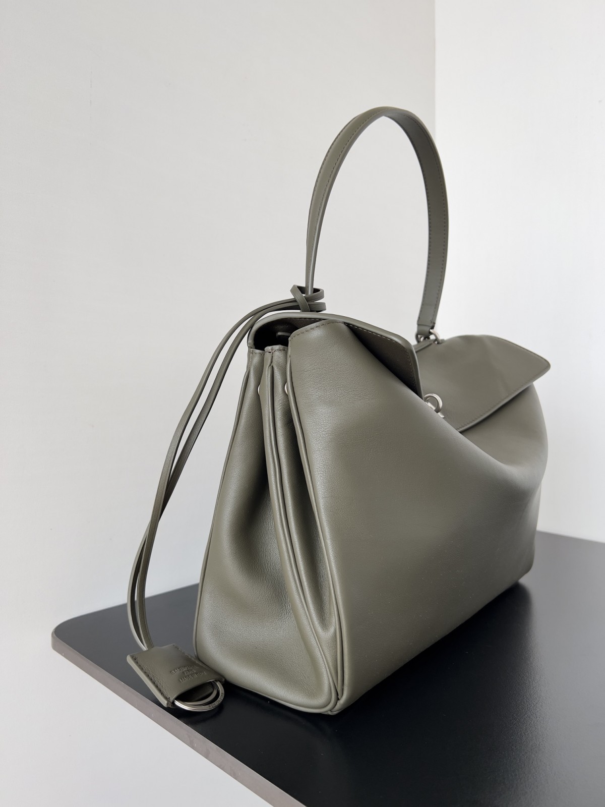 Shebag Balenciaga Rodeo Bag Replica Review（2024 Sep updated）-Magazin online de geanți Louis Vuitton fals de cea mai bună calitate, geantă de designer replica ru