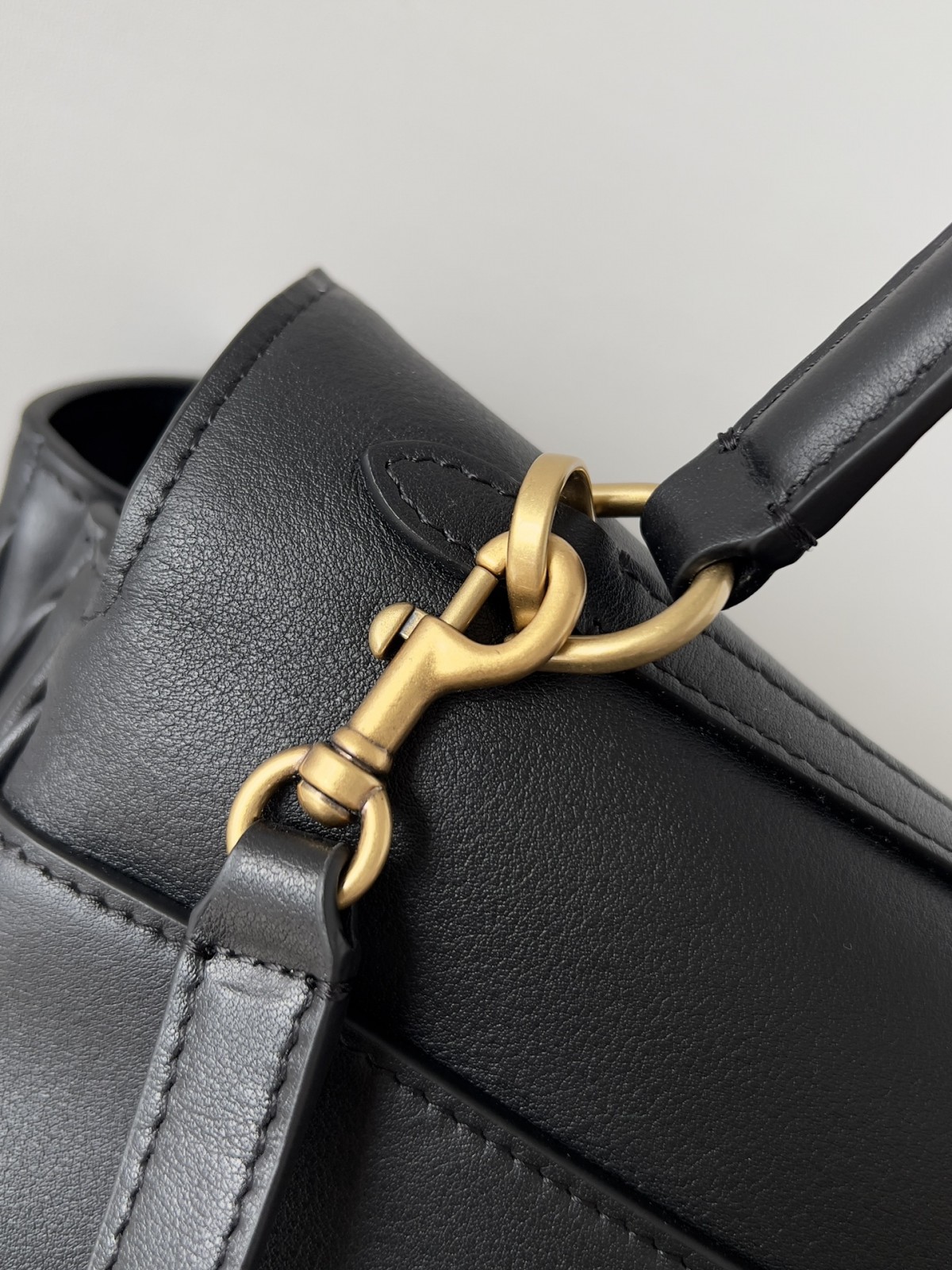 Shebag Balenciaga Rodeo Bag Replica Review（2024 Sep updated）-ʻOi aku ka maikaʻi o ka ʻeke Louis Vuitton ʻeke hoʻopunipuni ma ka hale kūʻai pūnaewele, ʻeke hoʻolālā kope ru