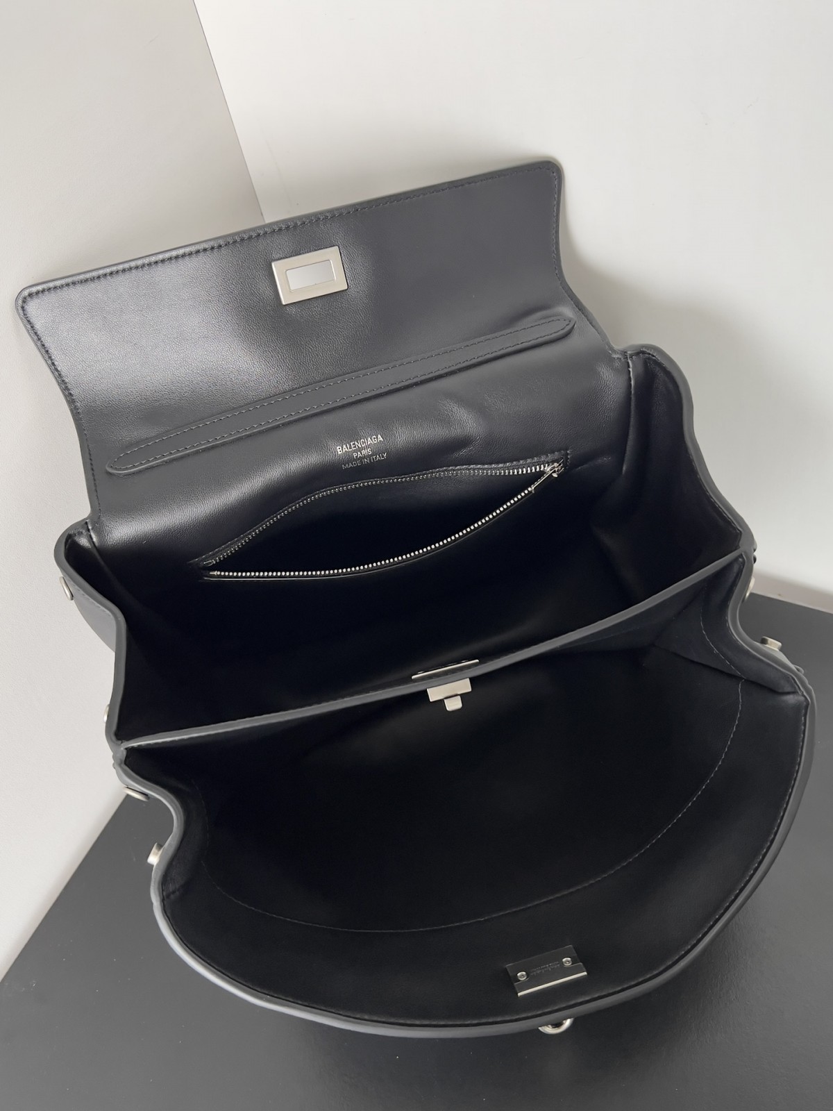 Shebag Balenciaga Rodeo Bag Replica Review（2024 Sep updated）-Интернет-магазин поддельной сумки Louis Vuitton лучшего качества, копия дизайнерской сумки ru