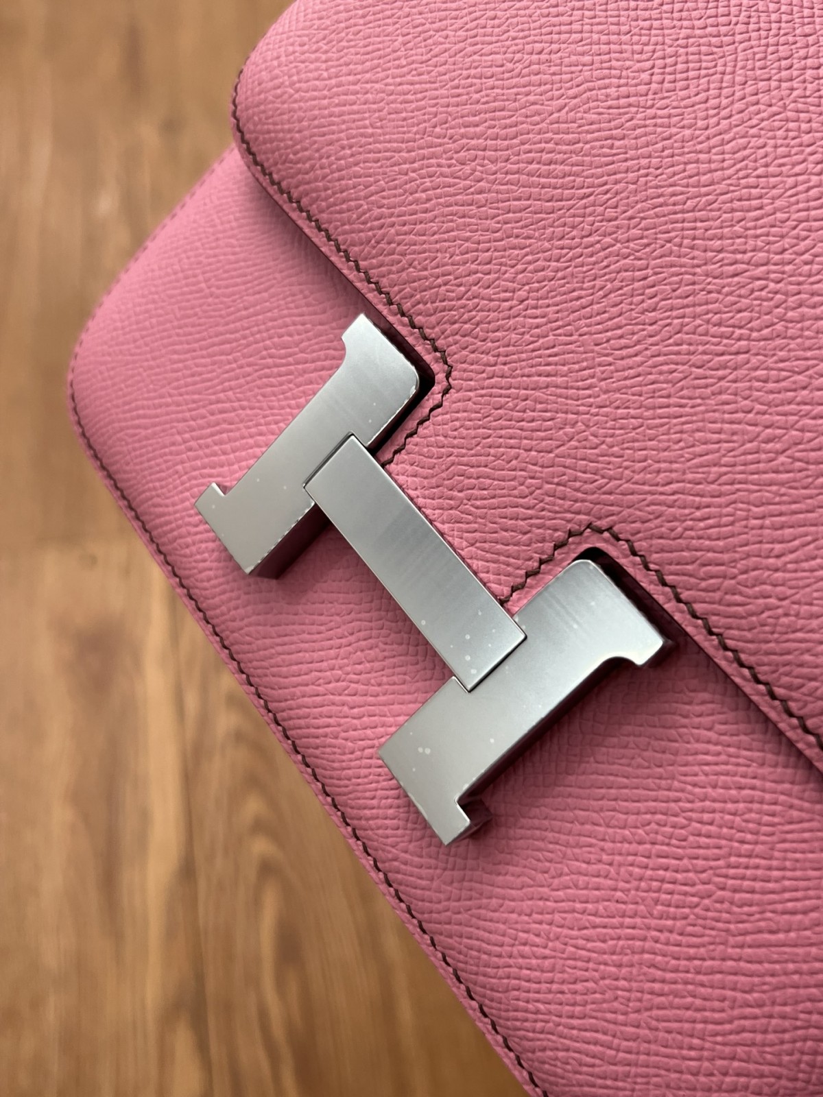 Shebag Hermes Constance 19 bag in pink Epsom full review(2024 Sep updated)-Ti o dara ju Didara iro Louis Vuitton apo Online itaja, Ajọra onise apo ru