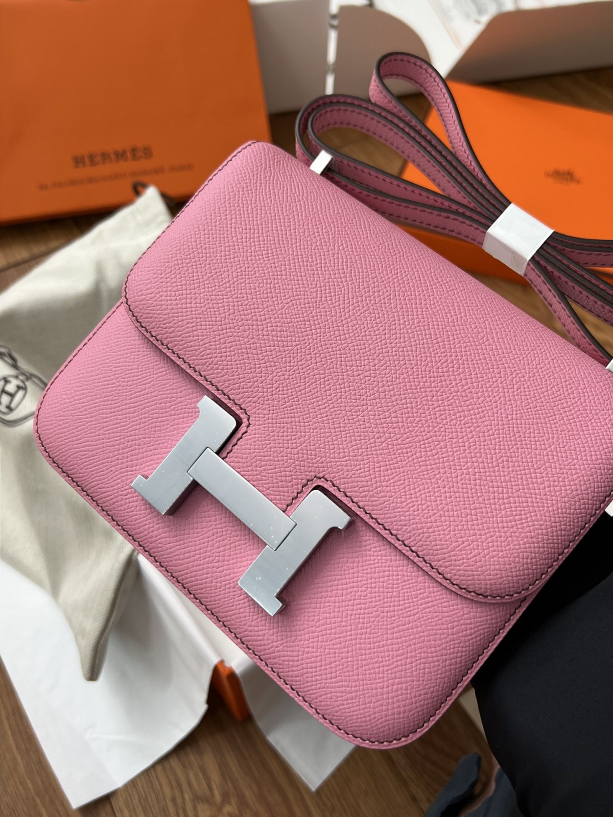 Shebag Hermes Constance 19 bag in pink Epsom full review(2024 Sep updated)-Legjobb minőségű hamis Louis Vuitton táska online áruház, replika designer táska ru