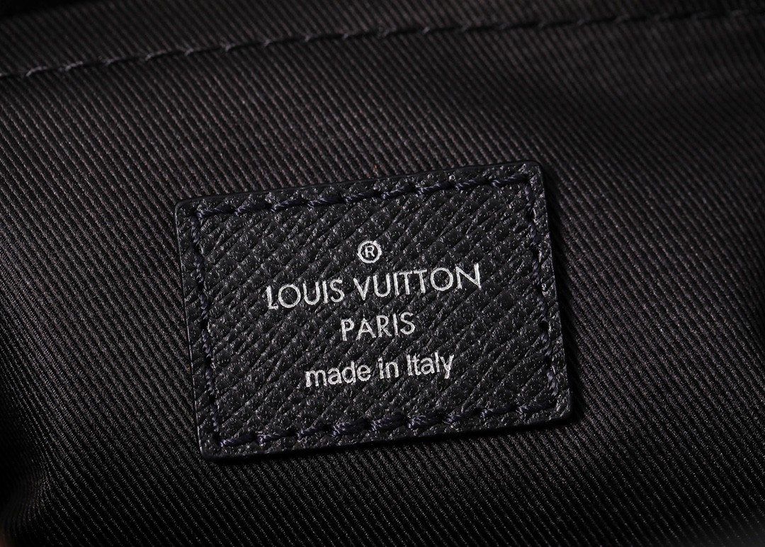 Shebag Louis Vuitton M30233 OUTDOOR bag full review (2024 Sep updated)-Шилдэг чанарын хуурамч Louis Vuitton цүнх онлайн дэлгүүр, Replica дизайнер цүнх ru