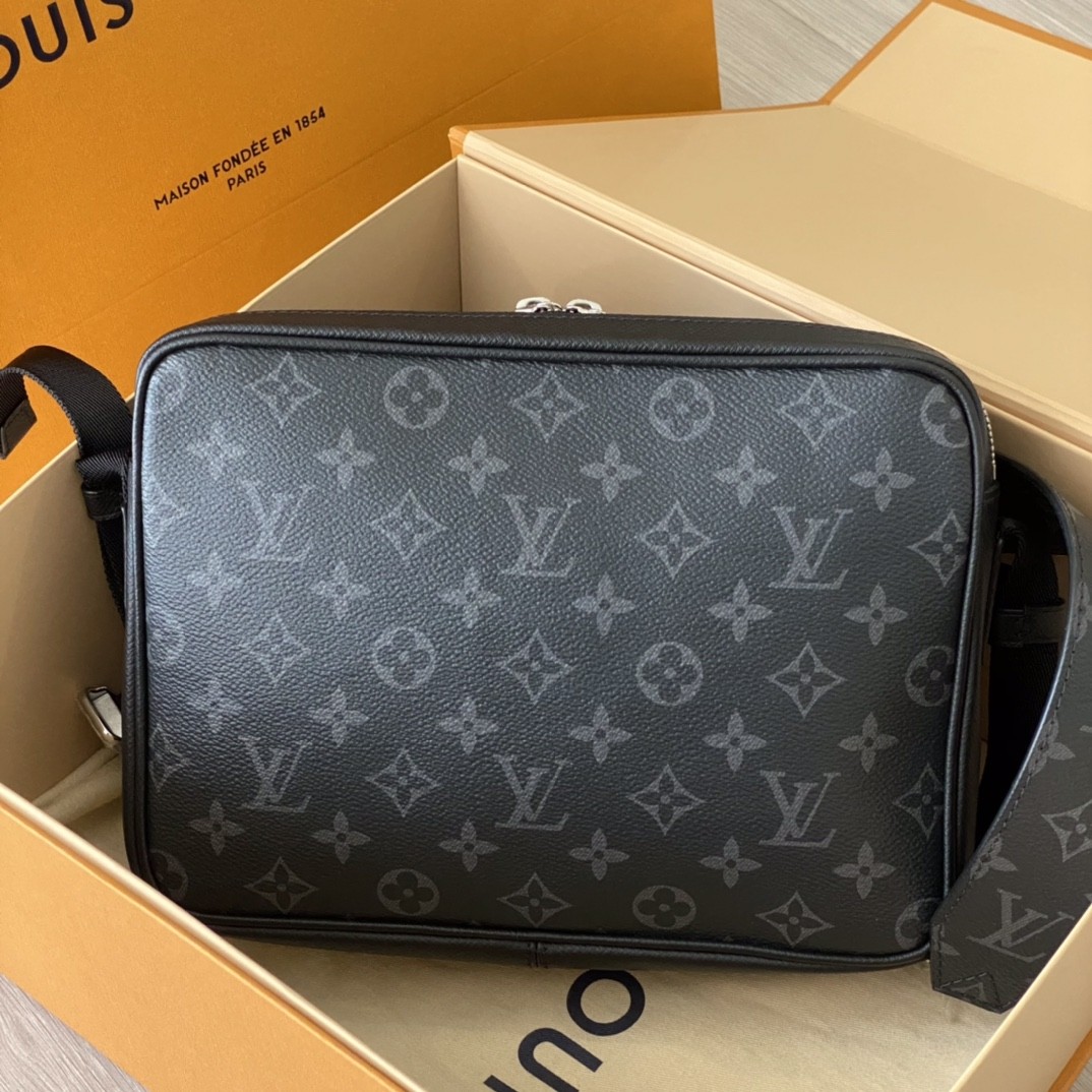 Shebag Louis Vuitton M30233 OUTDOOR bag full review (2024 Sep updated)-Labākās kvalitātes viltotās Louis Vuitton somas tiešsaistes veikals, dizaineru somas kopija ru