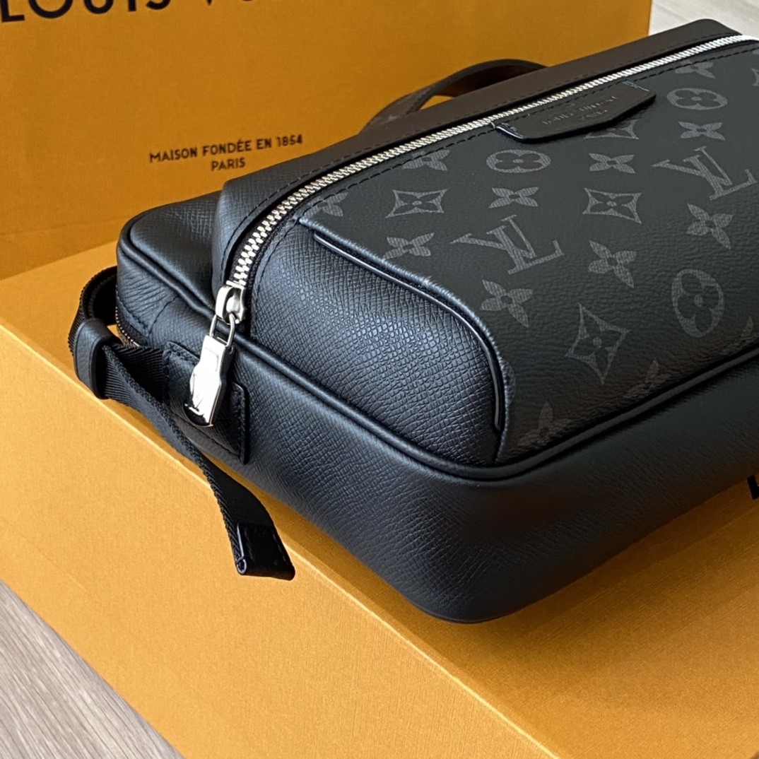 Shebag Louis Vuitton M30233 OUTDOOR bag full review (2024 Sep updated)-Интернет-магазин поддельной сумки Louis Vuitton лучшего качества, копия дизайнерской сумки ru