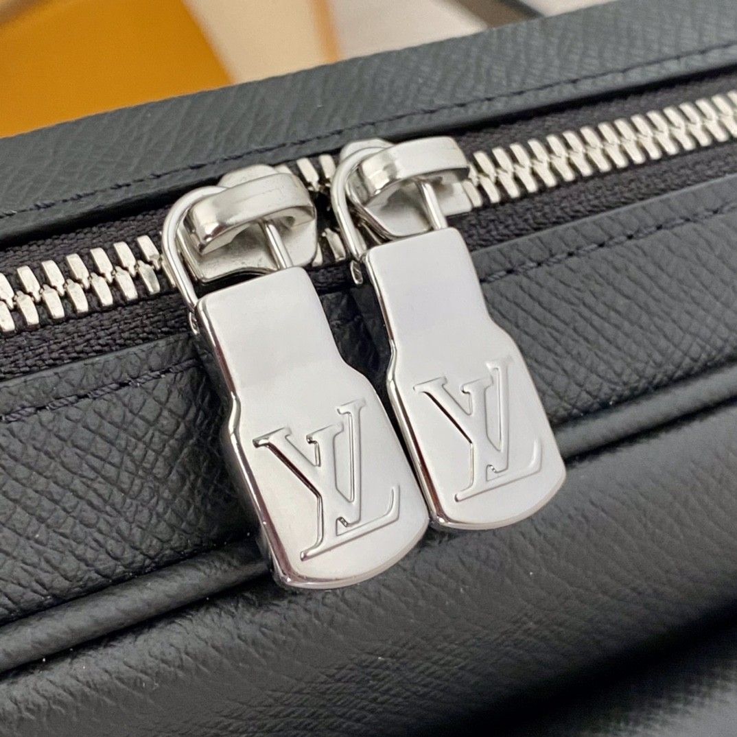 Shebag Louis Vuitton M30233 OUTDOOR bag full review (2024 Sep updated)-Labing Maayo nga Kalidad nga Peke nga Louis Vuitton Bag Online Store, Replica designer bag ru