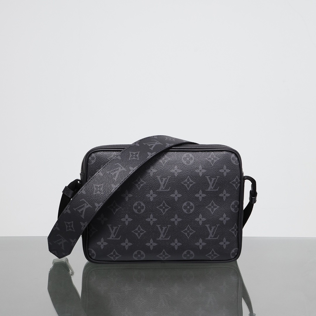 Shebag Louis Vuitton M30233 OUTDOOR bag full review (2024 Sep updated)-Negozio in linea della borsa falsa di Louis Vuitton di migliore qualità, borsa del progettista della replica ru