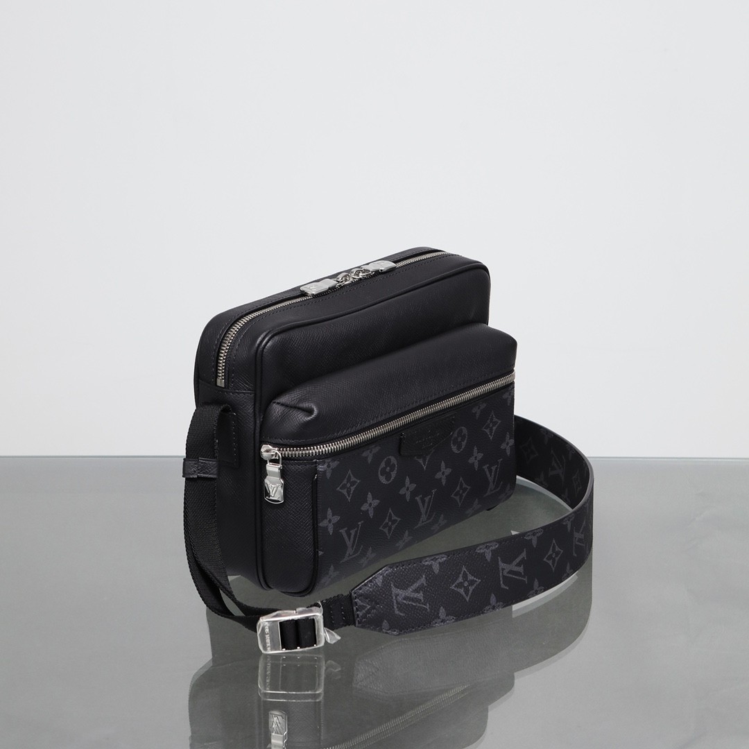 Shebag Louis Vuitton M30233 OUTDOOR bag full review (2024 Sep updated)-Toko Online Tas Louis Vuitton Palsu Kualitas Terbaik, Tas desainer replika ru