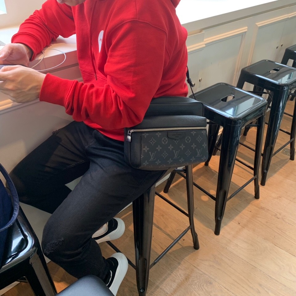 Shebag Louis Vuitton M30233 OUTDOOR bag full review (2024 Sep updated)-Botiga en línia de bosses falses de Louis Vuitton de millor qualitat, rèplica de bosses de disseny ru